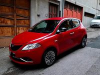 Usata Lancia Ypsilon 95 CV (69 kW) 2016 Rosso Utilitaria