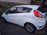 Usata Ford Fiesta 2017 Bianco Berlina