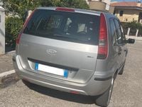 Usata Ford Fusion 68 CV (50 kW) 2004 Grigio Utilitaria