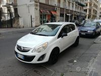 Usata Opel Corsa 86 CV (63 kW) 2012 Bianco Berlina