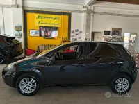 Usata Fiat Punto Evo Dynamic 75 CV (55 kW) 2011 Nero Utilitaria