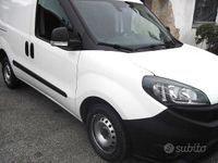Usata Fiat Doblò 105 CV (77 kW) 2021 Bianco Monovolume