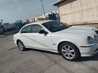 Usata Jaguar S-Type S 298 CV (219 kW) 2002 Bianco Berlina