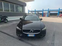 Usata Volvo V60 Business Edition 150 CV (110 kW) 2019 Nero Station wagon