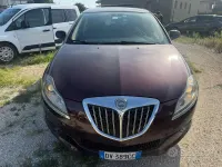 Usata Lancia Delta 120 CV (88 kW) 2008 Viola Utilitaria