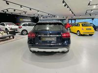 Begagnad Mercedes GLA220 Premium 170 HK (125 kW) 2018 Blå SUV