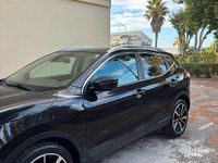 Usata Nissan Qashqai Tekna 130 CV (95 kW) 2015 Marrone SUV