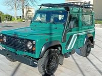 Usata Land Rover Defender 86 CV (63 kW) 1987 Verde SUV