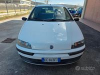 Usata Fiat Punto Dynamic 59 CV (43 kW) 2003 Bianco Utilitaria