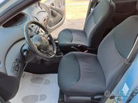 usata Toyota Yaris 1.0 benzina