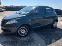 Usata Lancia Ypsilon Silver 69 CV (50 kW) 2014 Grigio Utilitaria