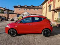 Usata Lancia Ypsilon 69 CV (50 kW) 2023 Rosso Utilitaria