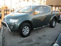 Usata Mitsubishi L200 Intense 136 CV (100 kW) 2013 Verde Pick-up