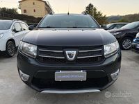 Usata Dacia Sandero Stepway 90 CV (66 kW) 2016 Grigio Berlina