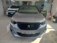 Käytetty Peugeot 2008 GT-line 102 HP (75 kW) 2020 Harmaa Katumaasturi