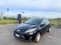 Usata Ford Fiesta Titanium 82 CV (60 kW) 2009 Nero Utilitaria