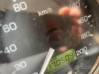 Usata Land Rover Defender 122 CV (89 kW) 2007 SUV