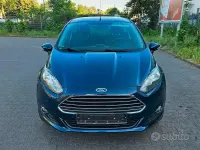 Usata Ford Fiesta Titanium 80 CV (58 kW) 2013 Blu Berlina