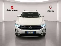 Usata VW T-Roc Life 110 CV (80 kW) 2022 Beige SUV