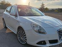 Usata Alfa Romeo Giulietta Distinctive 140 CV (102 kW) 2011 Bianco Utilitaria