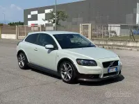 Usata Volvo C30 Summum 220 CV (161 kW) 2006 Bianco Utilitaria