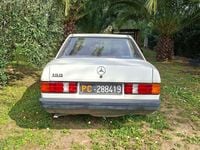 Usata Mercedes 190 77 CV (56 kW) 1983 Bianco Berlina