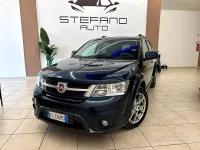 Usata Fiat Freemont Lounge 170 CV (125 kW) 2013 Blu SUV
