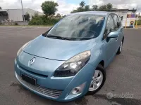 Usata Renault Grand Scénic II 110 CV (80 kW) 2009 Blu Monovolume