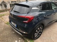 Usata Renault Captur Techno 101 CV (74 kW) 2023 Blu/azzurro SUV