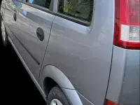 Usata Opel Meriva Enjoy 101 CV (74 kW) 2004 Argento Monovolume