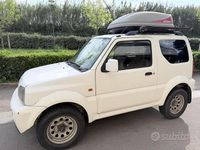 Usata Suzuki Jimny 86 CV (63 kW) 2011 Bianco SUV