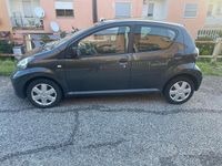 Usata Toyota Aygo 68 CV (50 kW) 2009 Grigio Utilitaria