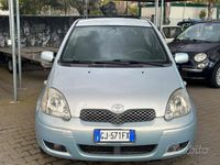 Usata Toyota Yaris Sol 75 CV (55 kW) 2005 Blu Berlina