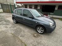 Usata Renault Clio II 75 CV (55 kW) 2009 Grigio Berlina