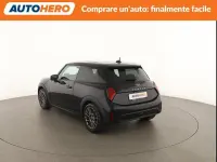 Usata Mini Cooper Classic 114 kW (156 CV) 2025 Nero Utilitaria