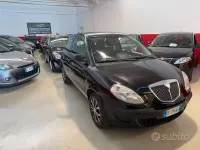 Usata Lancia Ypsilon 60 CV (44 kW) 2007 Nero Utilitaria
