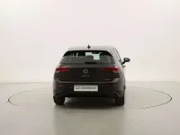 Usata VW Golf VIII Life 131 CV (96 kW) 2023 Grigio Berlina