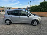 Usata Renault Grand Modus 101 CV (74 kW) 2011 Argento Monovolume