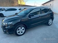 Usata Nissan Qashqai N-Connecta 116 CV (85 kW) 2017 Nero SUV