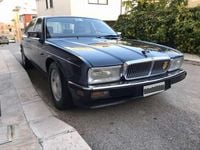 Usata Jaguar XJ40 Sovereign 234 CV (172 kW) 1990 Blu/azzurro Berlina