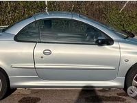 Usata Peugeot 206 CC 88 CV (64 kW) 2004 Blu Cabrio