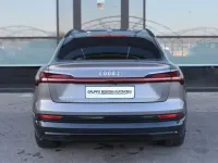 Usata Audi e-tron Sportback Business 300 kW (408 CV) 2022 Grigio tifone metallizzato SUV