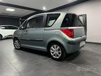 Usata Peugeot 1007 68 CV (50 kW) 2008 Verde Monovolume