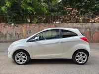 Usata Ford Ka Titanium 75 CV (55 kW) 2011 Bianco Utilitaria
