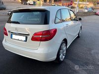 Usata Mercedes B180 Executive 109 CV (80 kW) 2012 Bianco Monovolume