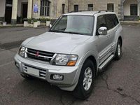 Usata Mitsubishi Pajero 160 CV (117 kW) 2000 Argento SUV
