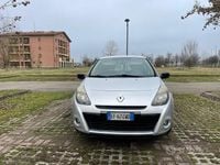 Usata Renault Clio II 75 CV (55 kW) 2011 Grigio Berlina