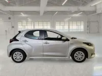 Usata Toyota Yaris Hybrid Business Edition 92 CV (67 kW) 2021 Grigio Berlina