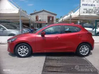 Usata Mazda 2 Evolve 105 CV (77 kW) 2018 Rosso Utilitaria