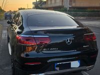Usata Mercedes GLC220 194 CV (142 kW) 2021 Nero Coupé